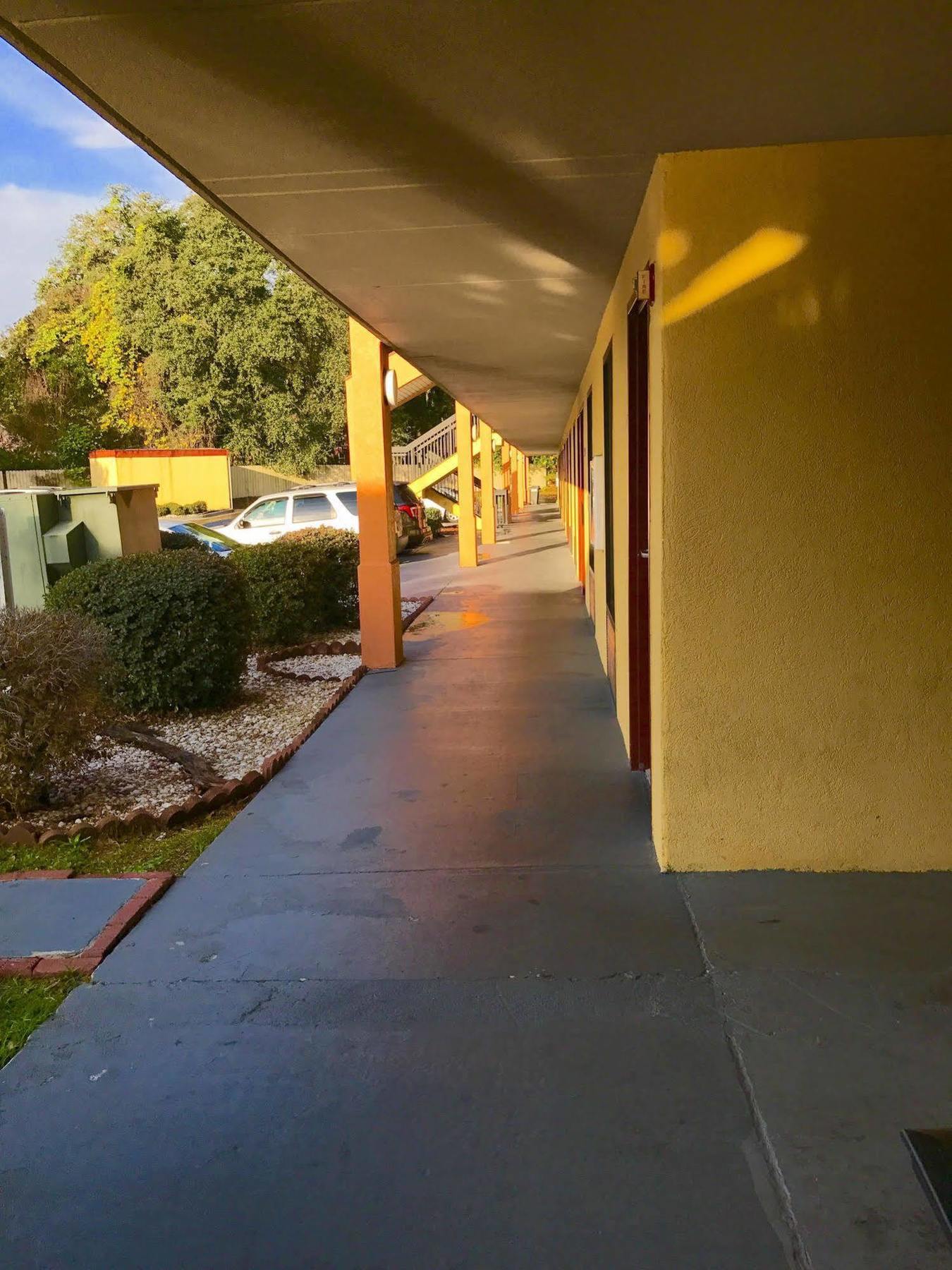 Suburban Studios Hinesville - Fort Stewart Area Екстер'єр фото